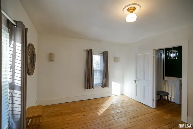 $128,000 | 224 South Henderson Street, Toulon, IL 61483