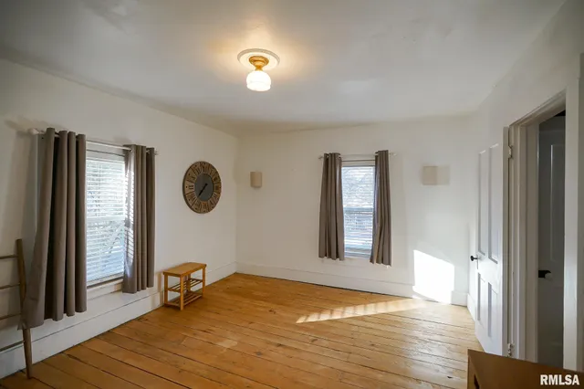 $128,000 | 224 South Henderson Street, Toulon, IL 61483