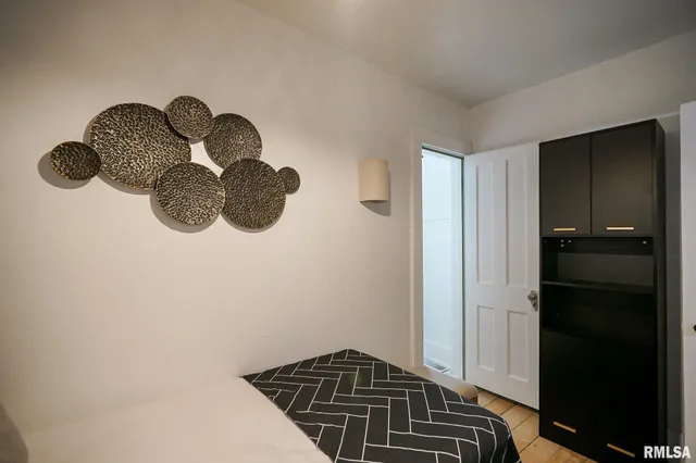 $128,000 | 224 South Henderson Street, Toulon, IL 61483