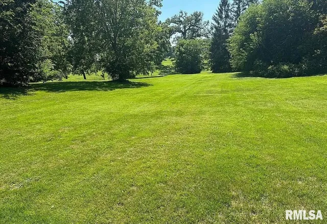 $128,000 | 224 South Henderson Street, Toulon, IL 61483