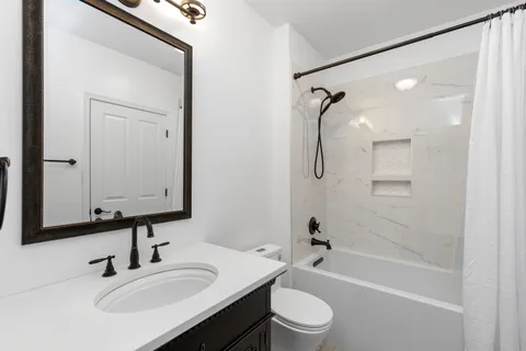 $450,000 | 1464 South Michigan Avenue, Unit 404, Chicago, IL 60605
