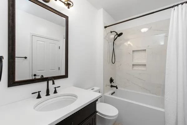 $450,000 | 1464 South Michigan Avenue, Unit 404, Chicago, IL 60605