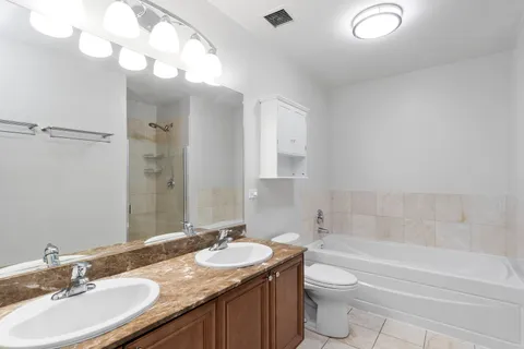 $450,000 | 1464 South Michigan Avenue, Unit 404, Chicago, IL 60605