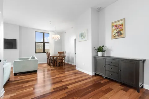 $450,000 | 1464 South Michigan Avenue, Unit 404, Chicago, IL 60605