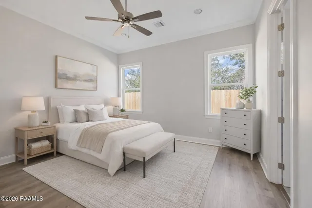 $300,000 | 242 Jagged Grove Lane, Youngsville, LA 70592