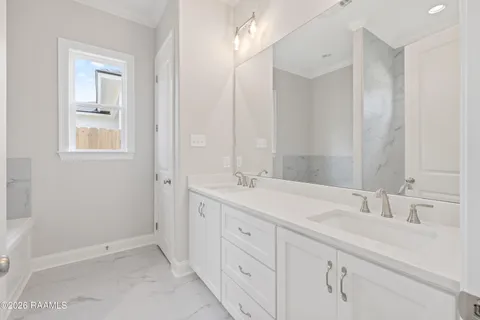 $300,000 | 242 Jagged Grove Lane, Youngsville, LA 70592