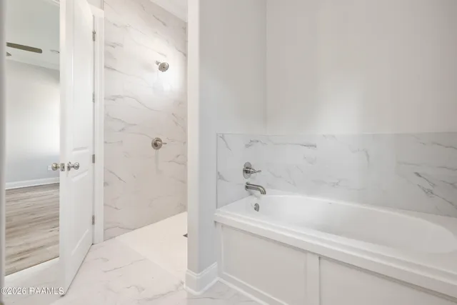 $300,000 | 242 Jagged Grove Lane, Youngsville, LA 70592