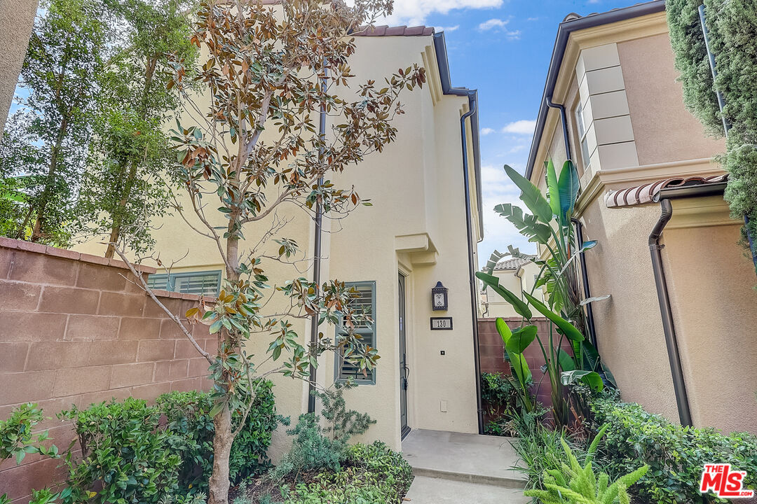 130 Firefly Irvine, CA 92618 - Photo 27 of 29 a view of small garden