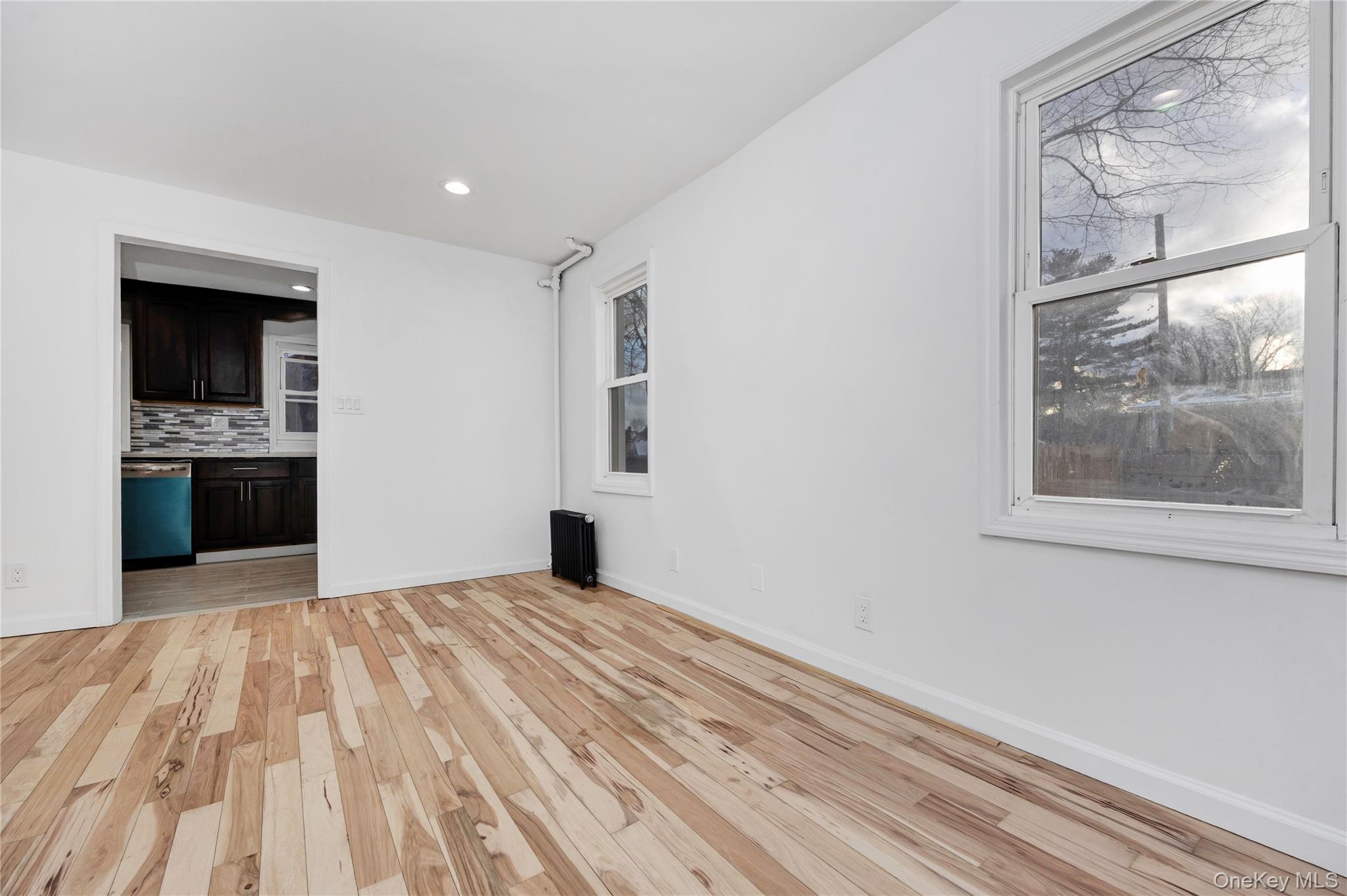 296 Harvard Street Hempstead, NY 11550 - Photo 11 of 33