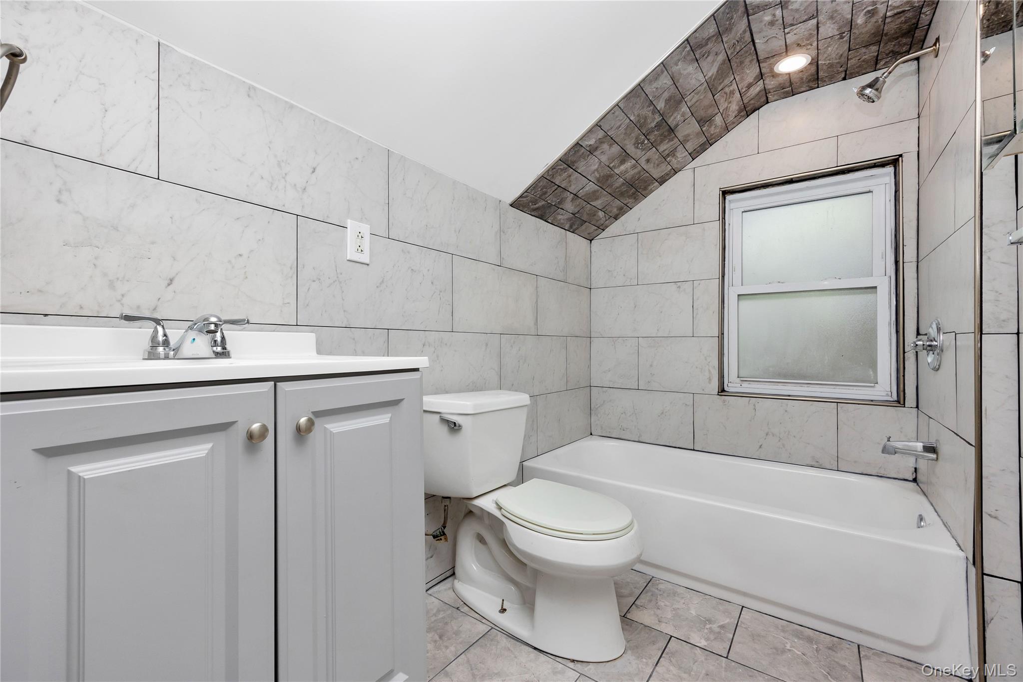 296 Harvard Street Hempstead, NY 11550 - Photo 22 of 33