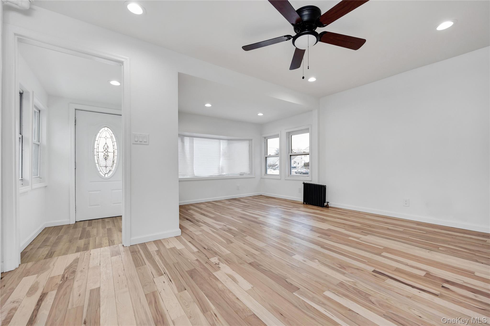 296 Harvard Street Hempstead, NY 11550 - Photo 5 of 33