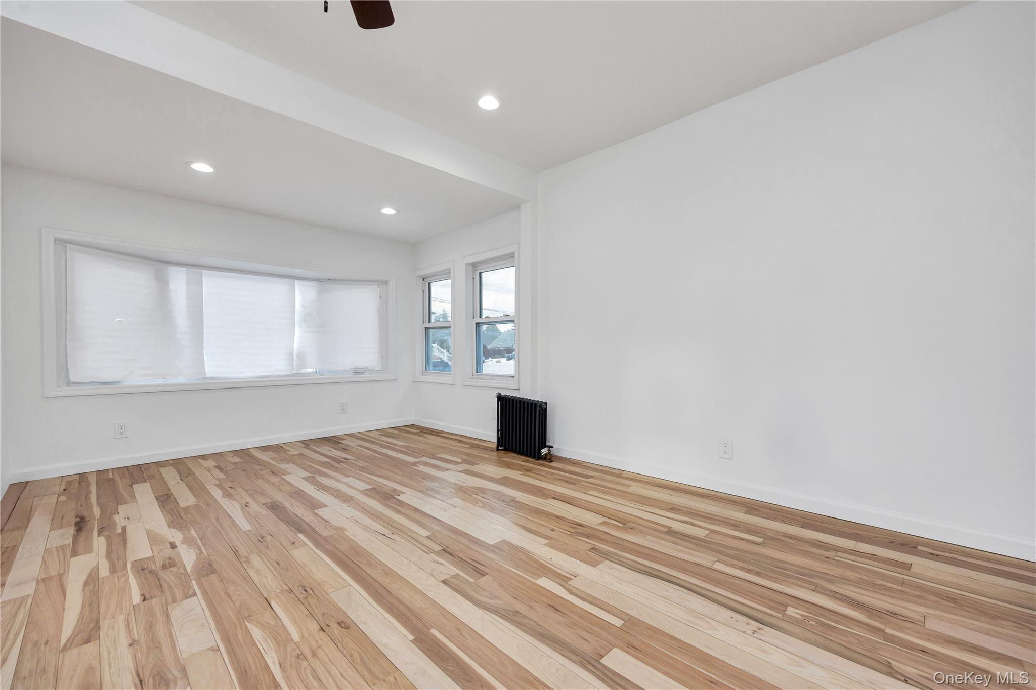 296 Harvard Street Hempstead, NY 11550 - Photo 6 of 33