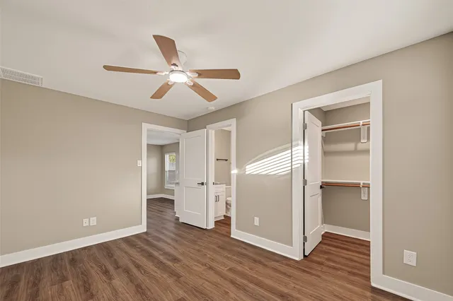 $2,400 | 2103 Woodway Drive, New Caney, TX 77357