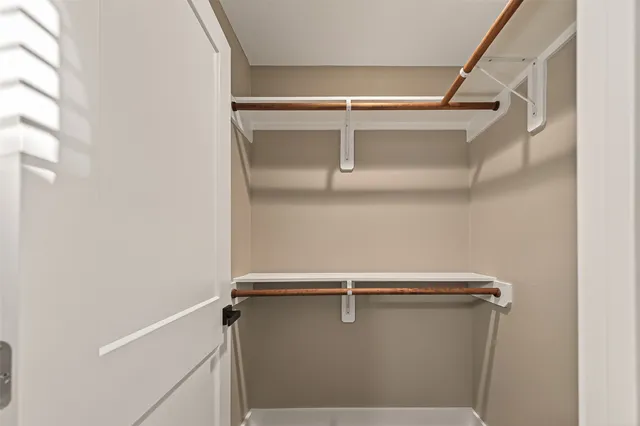 $2,400 | 2103 Woodway Drive, New Caney, TX 77357