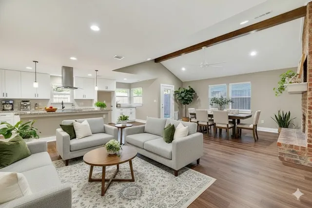 $2,400 | 2103 Woodway Drive, New Caney, TX 77357