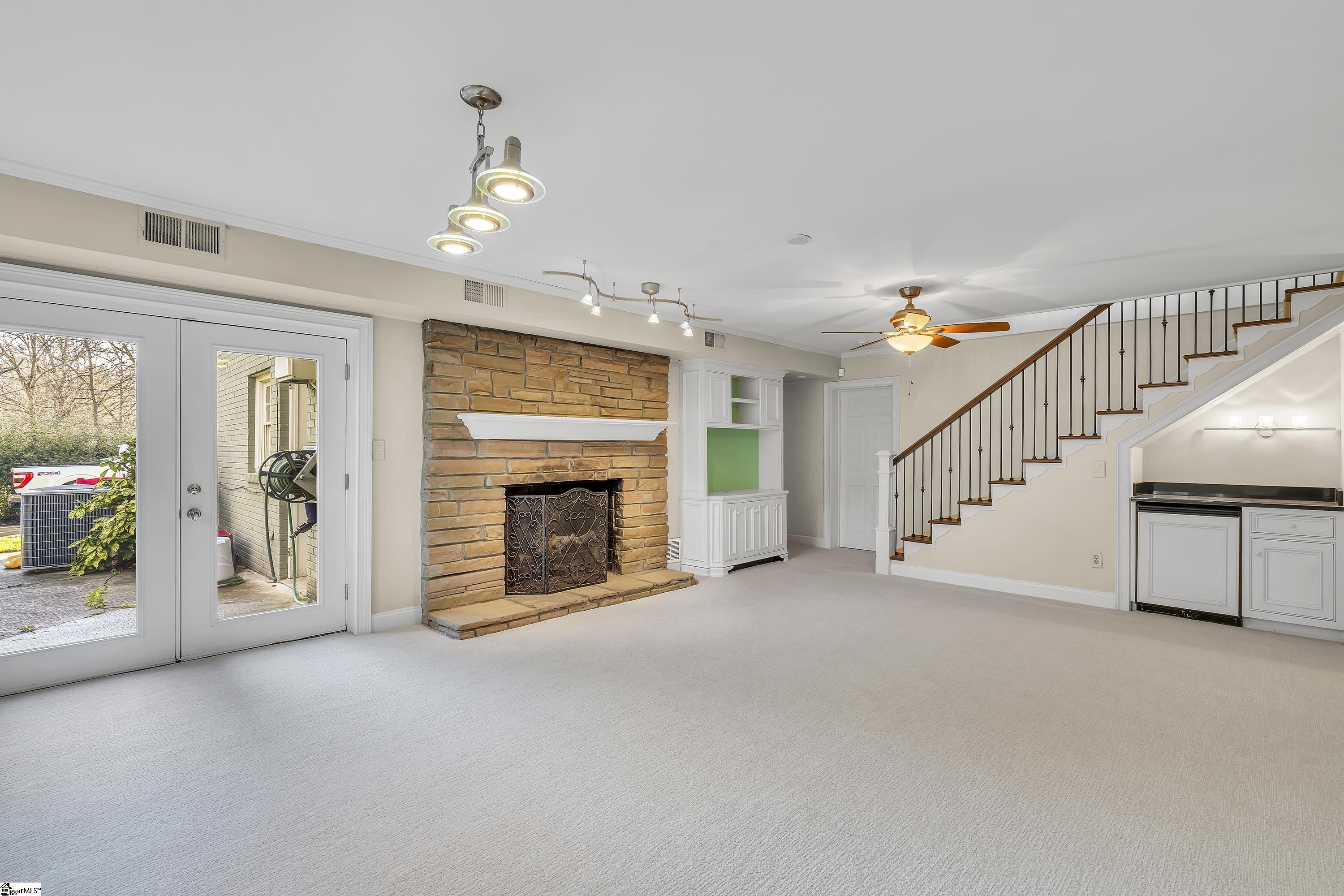 1807 Cleveland Street Extension Greenville, SC 29607 - Photo 26 of 36