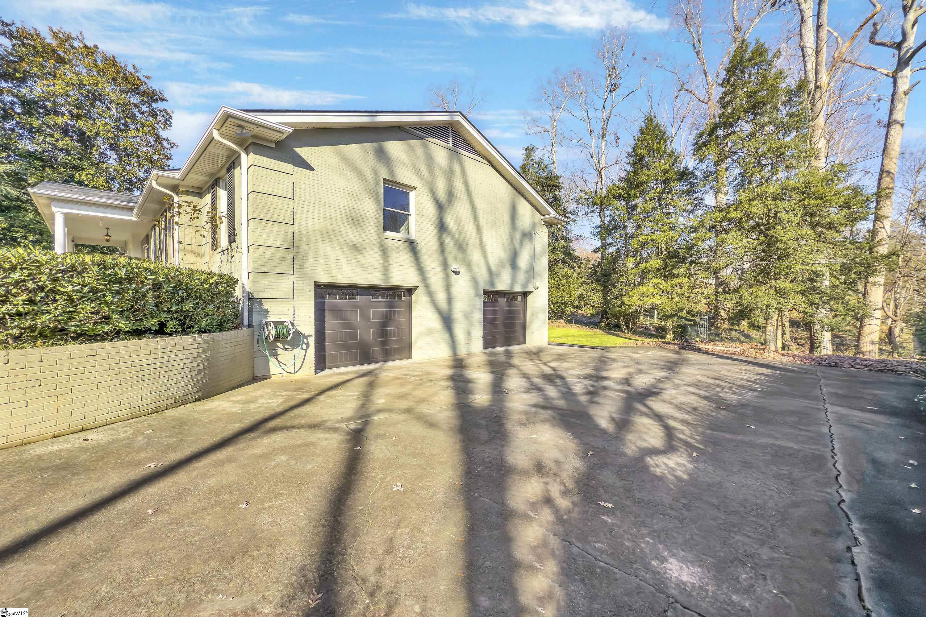 1807 Cleveland Street Extension Greenville, SC 29607 - Photo 33 of 36