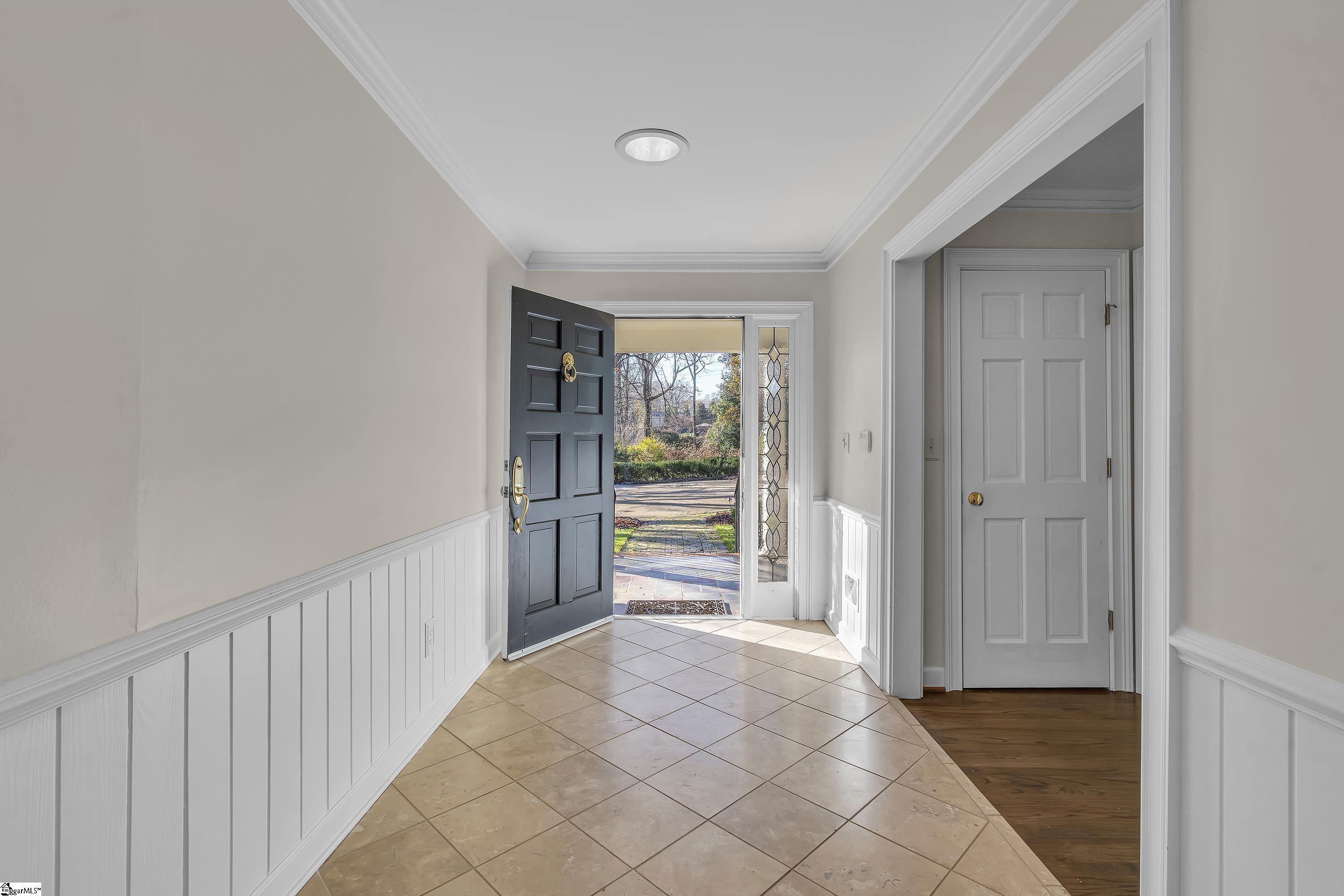 1807 Cleveland Street Extension Greenville, SC 29607 - Photo 5 of 36