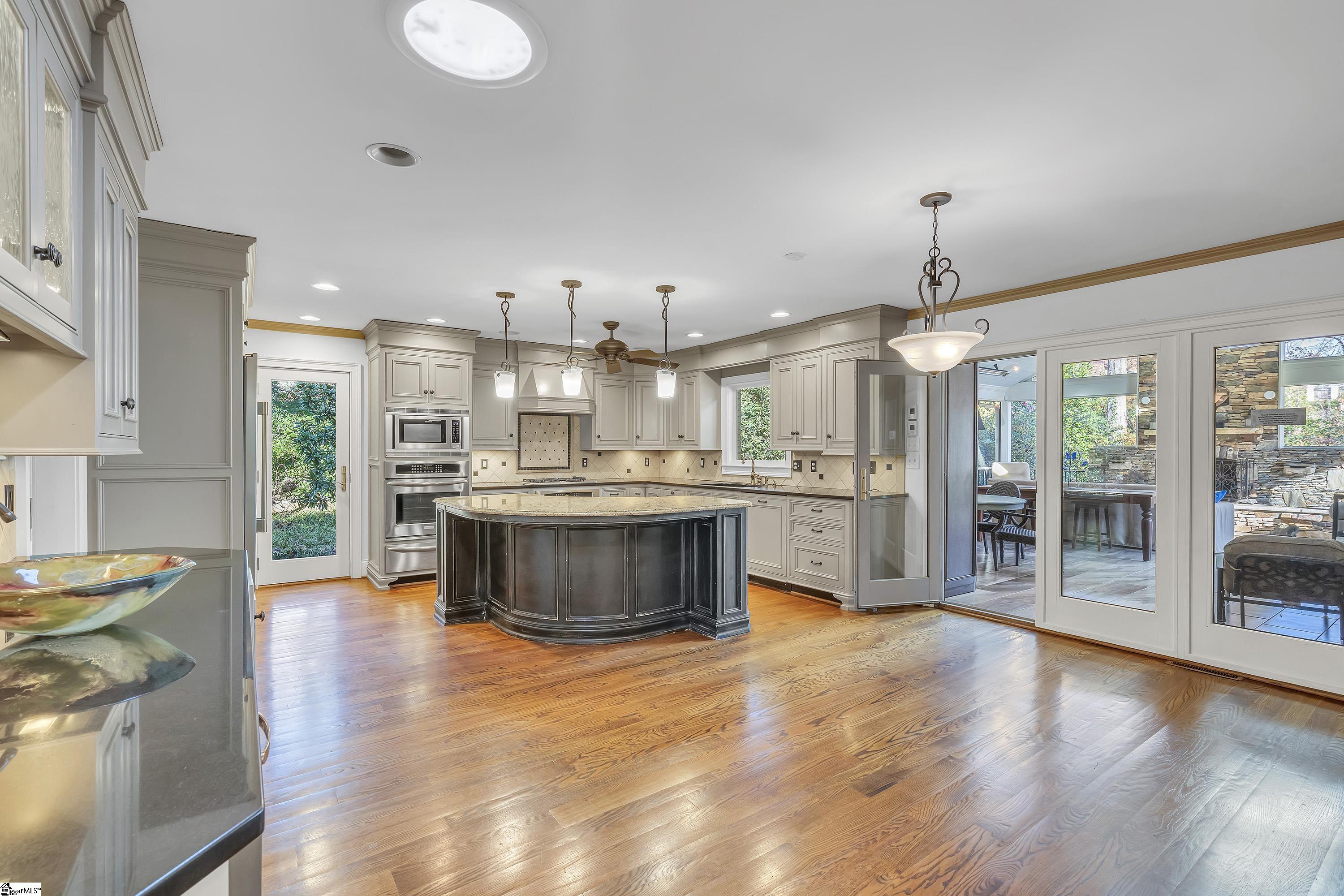 1807 Cleveland Street Extension Greenville, SC 29607 - Photo 10 of 36