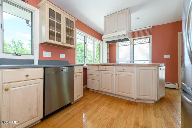 $640,000 | 1127 Leesome Lane, Altamont, NY 12009