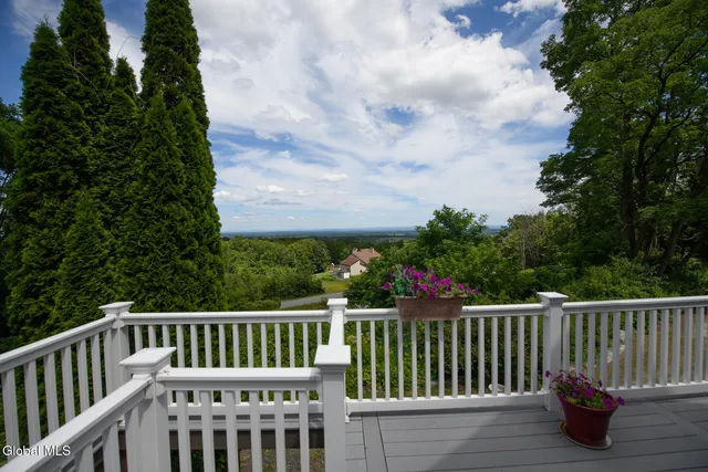 $640,000 | 1127 Leesome Lane, Altamont, NY 12009