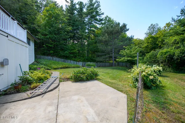 $640,000 | 1127 Leesome Lane, Altamont, NY 12009