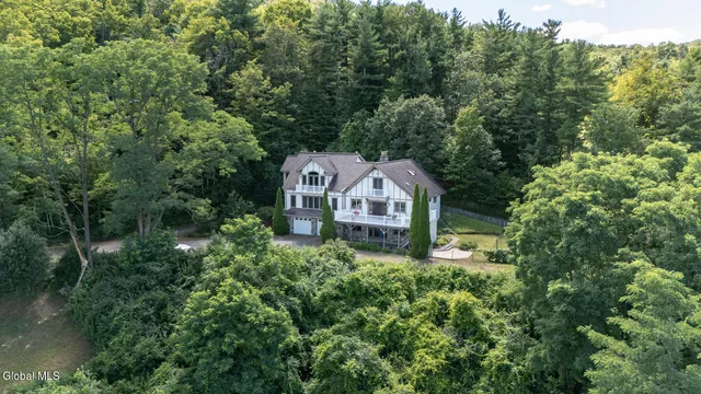 $640,000 | 1127 Leesome Lane, Altamont, NY 12009