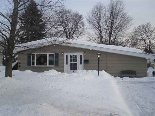 27 Hunting Road Colonie, NY 12205 - Photo 1 of 12 Photo 1