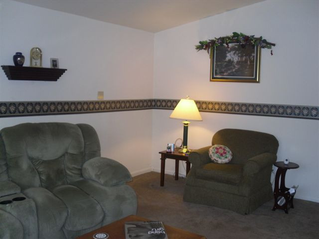 27 Hunting Road Colonie, NY 12205 - Photo 2 of 12 Photo 2