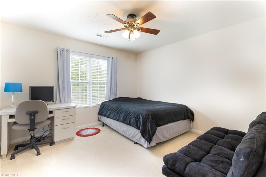 5407 Broadleaf Road Summerfield, NC 27358 - Photo 32 of 39 Gallery Image 32