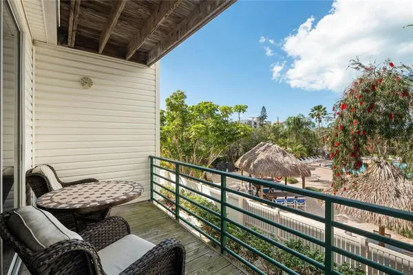 $535,000 | 320 Island Way, Unit 103, Clearwater, FL 33767