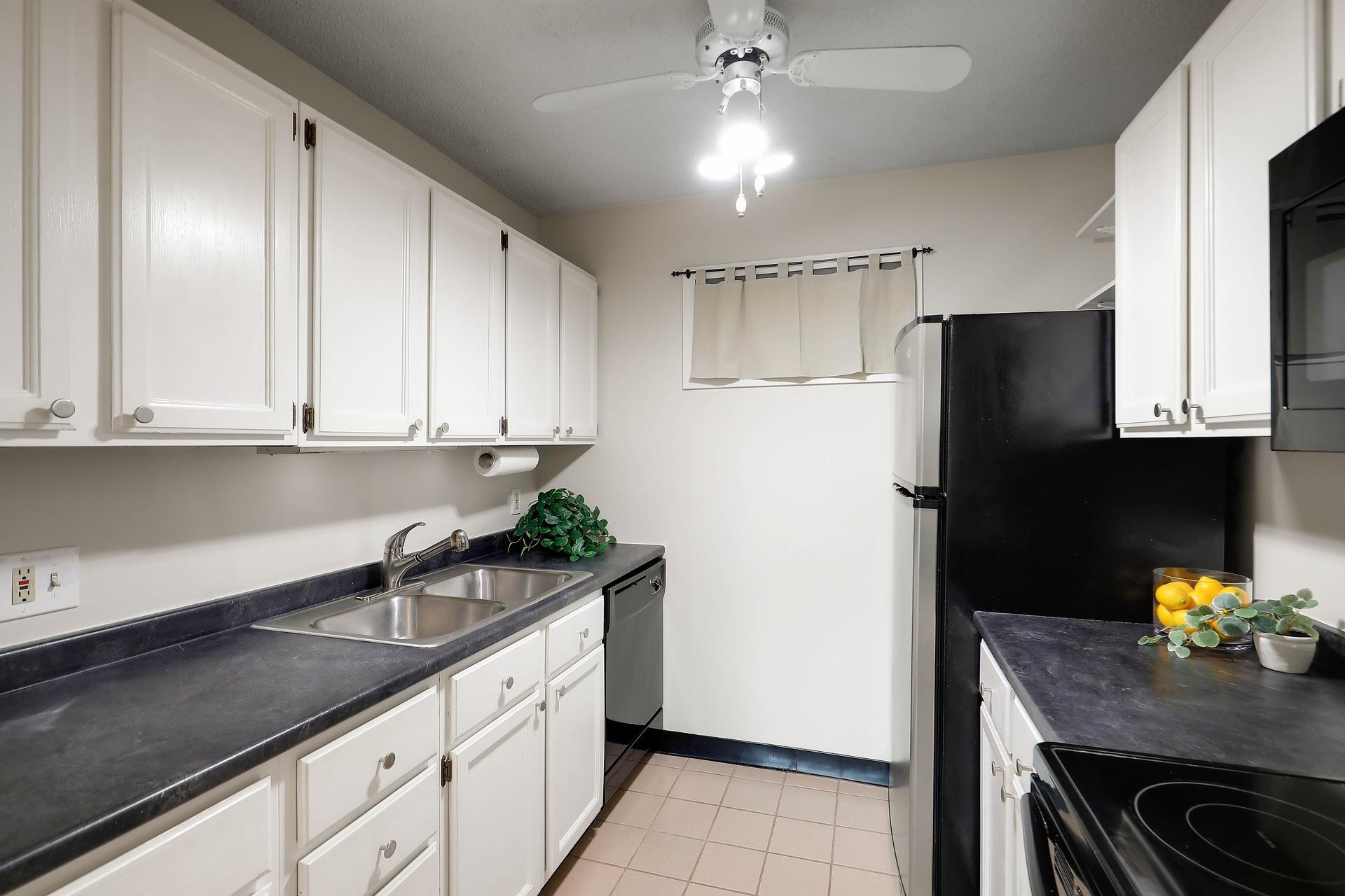 2150 Ridge Drive, Unit 14 St. Louis Park, MN 55416 - Photo 12 of 37