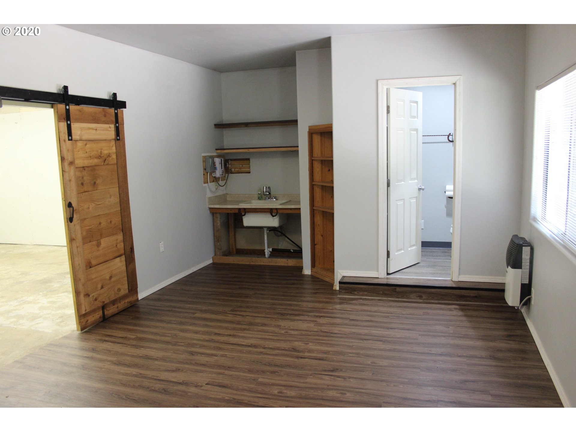 27058 Northwest Timber Road Forest Grove, OR 97116 - Photo 4 of 13 Gallery Image 4