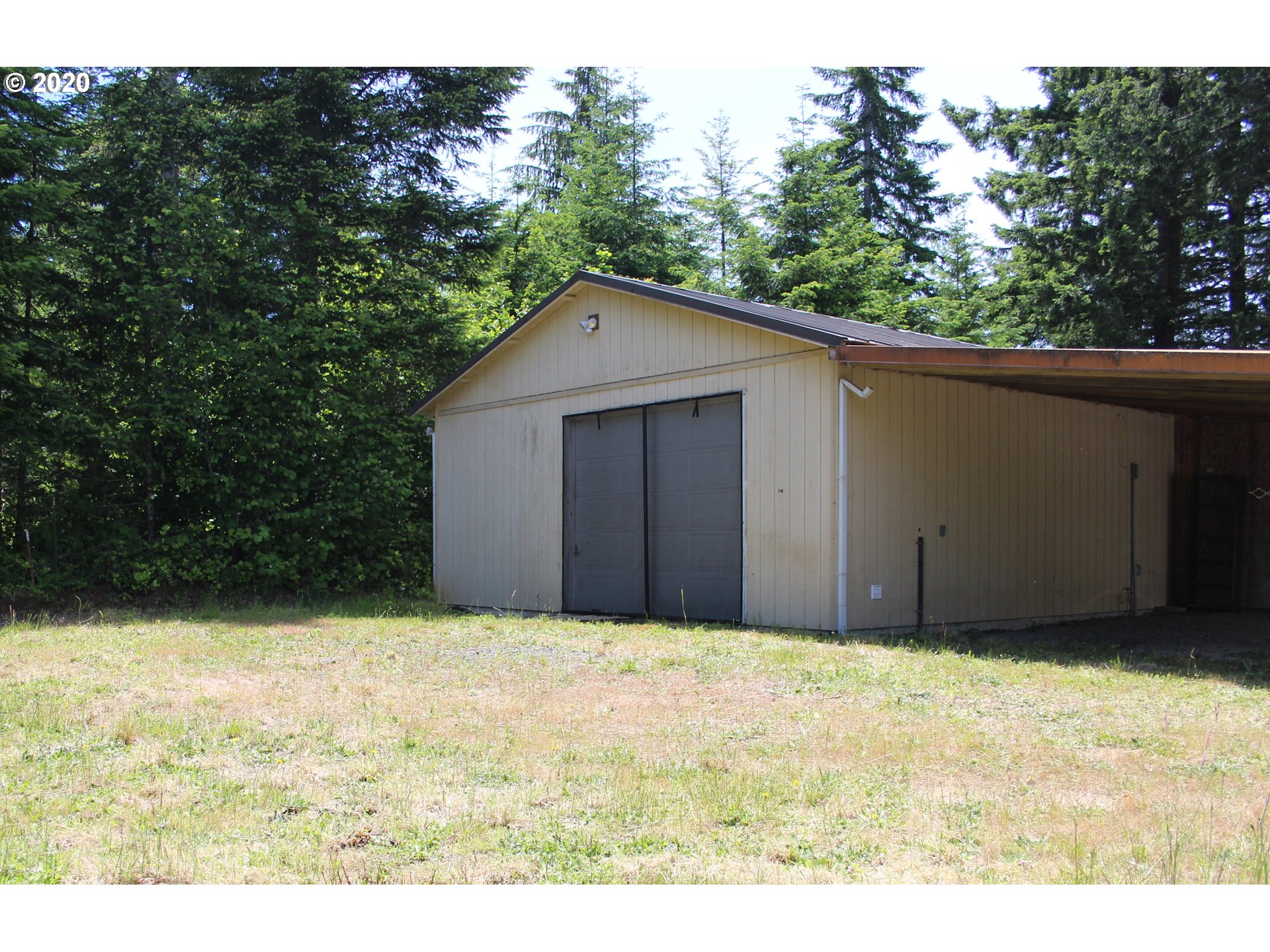 27058 Northwest Timber Road Forest Grove, OR 97116 - Photo 6 of 13 Gallery Image 6