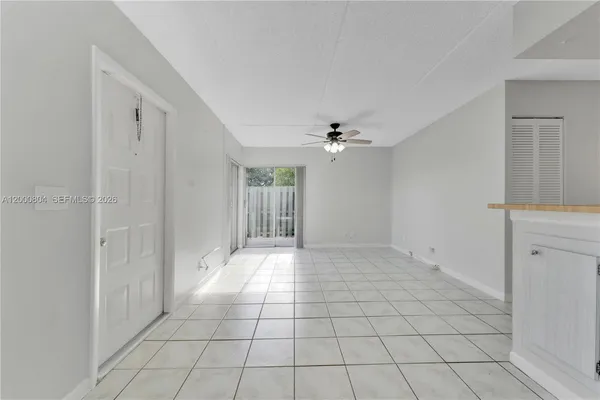 $1,900 | 1799 Fairview Villas Drive, Unit 1, Palm Springs, FL 33406