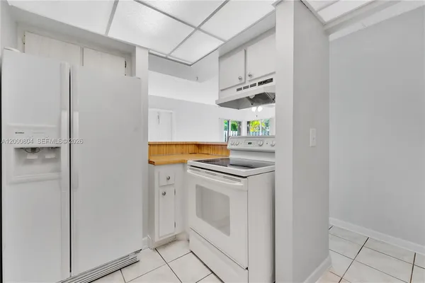 $1,900 | 1799 Fairview Villas Drive, Unit 1, Palm Springs, FL 33406