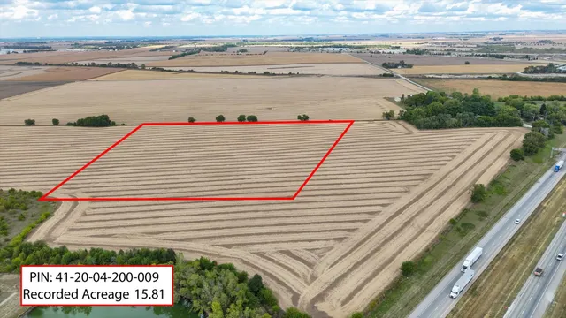 a view of an outdoor space