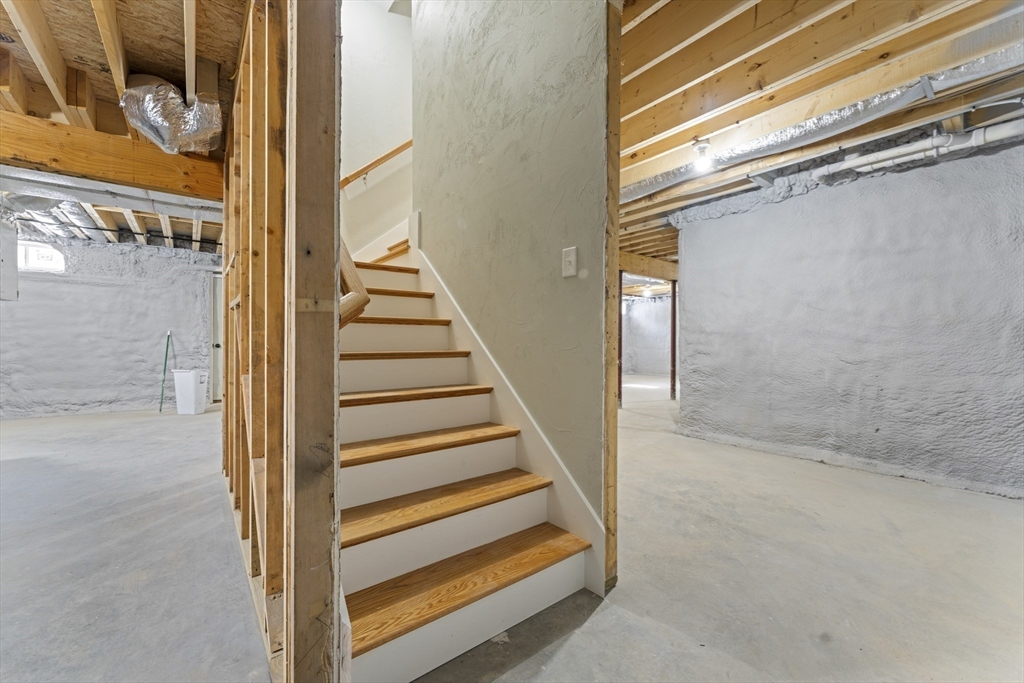 29 Thornton Street Mendon, MA 01756 - Photo 37 of 42