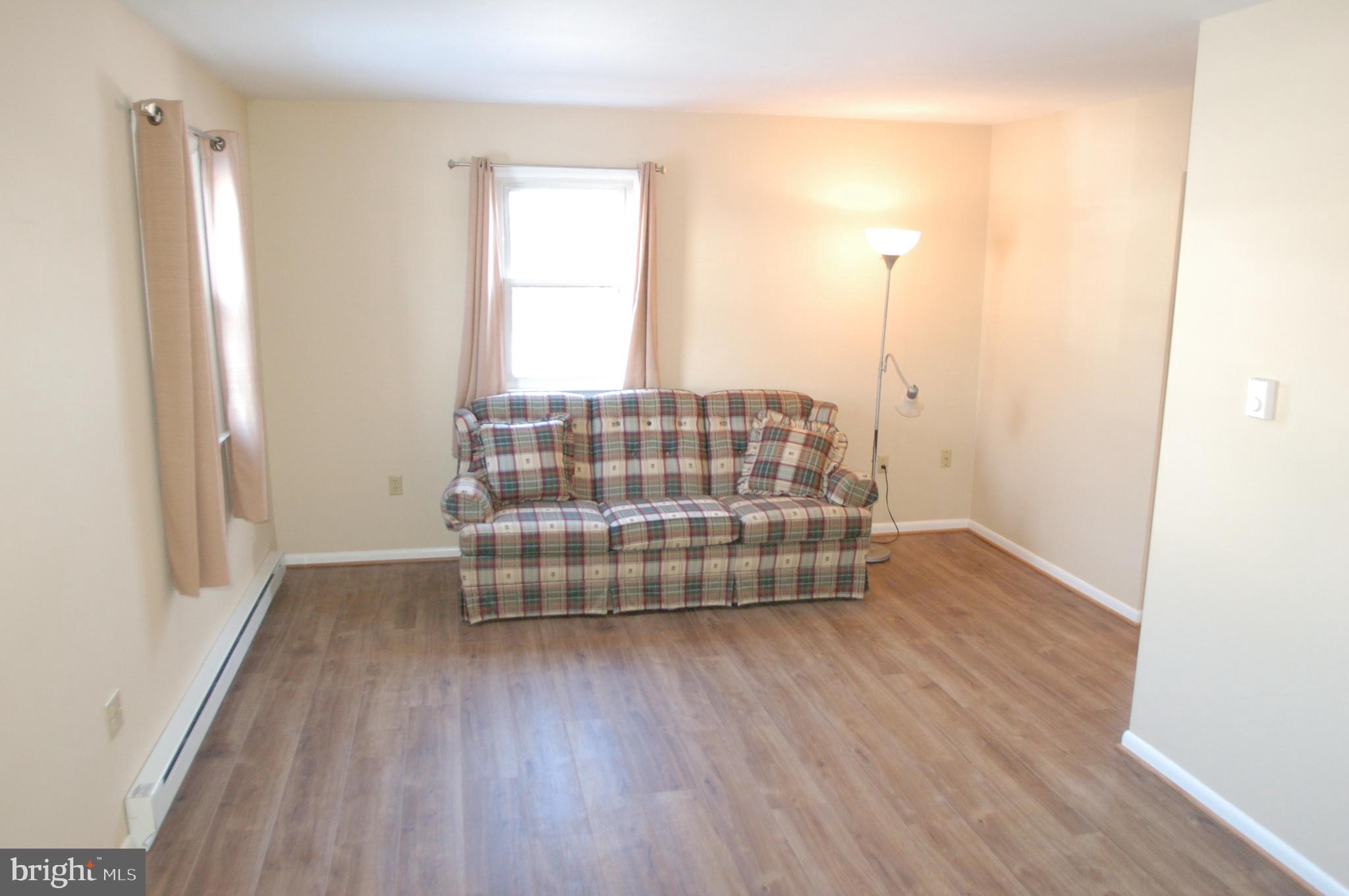 108 Noble Street Lititz, PA 17543 - Photo 5 of 20