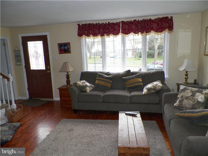 620 Aintree Road Hatboro, PA 19040 - Photo 3 of 10 Gallery Image 3