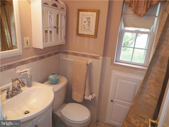 620 Aintree Road Hatboro, PA 19040 - Photo 9 of 10 Gallery Image 9