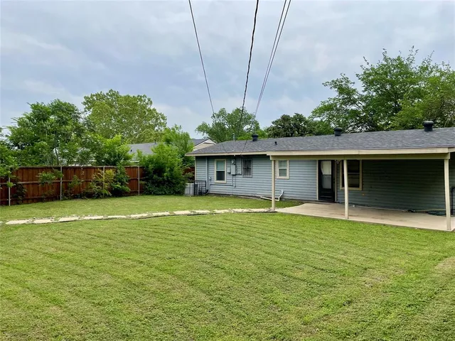 $2,000 | 2827 Modree Avenue, Dallas, TX 75216