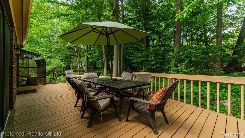 30210 High Valley Road Farmington Hills, MI 48331 - Photo 38 of 40