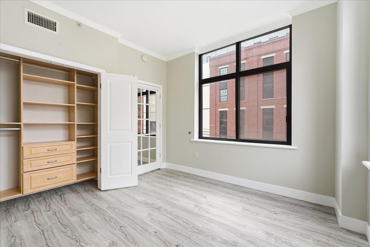 610 Newark Street, Unit 4E Hoboken, NJ 07030 - Photo 12 of 28