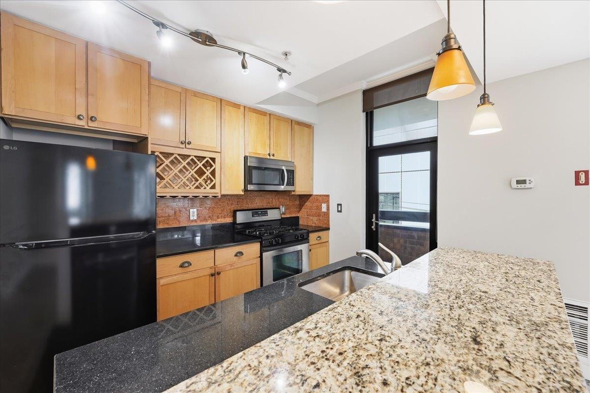 610 Newark Street, Unit 4E Hoboken, NJ 07030 - Photo 9 of 28