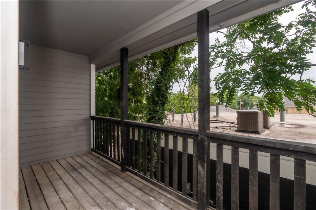911 Ohio Street Lawrence, KS 66044 - Photo 40 of 57
