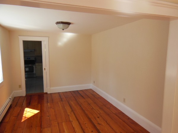 442 Belknap Road Framingham, MA 01701 - Photo 3 of 10 Gallery Image 3
