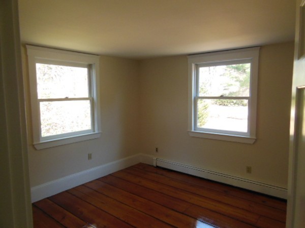 442 Belknap Road Framingham, MA 01701 - Photo 5 of 10 Gallery Image 5