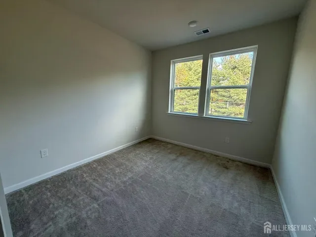 $3,900 | 616 Sadie Circle, New Brunswick, NJ 08901