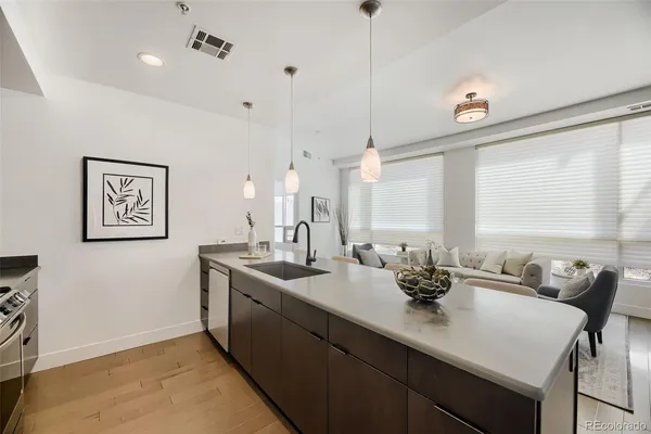$650,000 | 2001 Lincoln Street, Unit 710, Denver, CO 80202